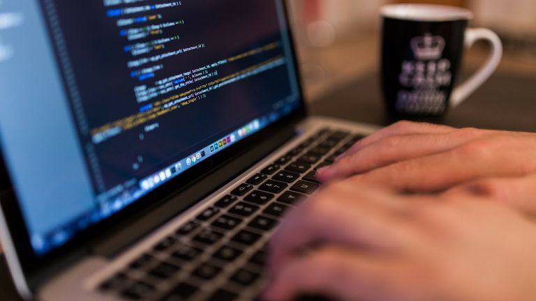 kelebihan dan kekurangan teknik informatika
